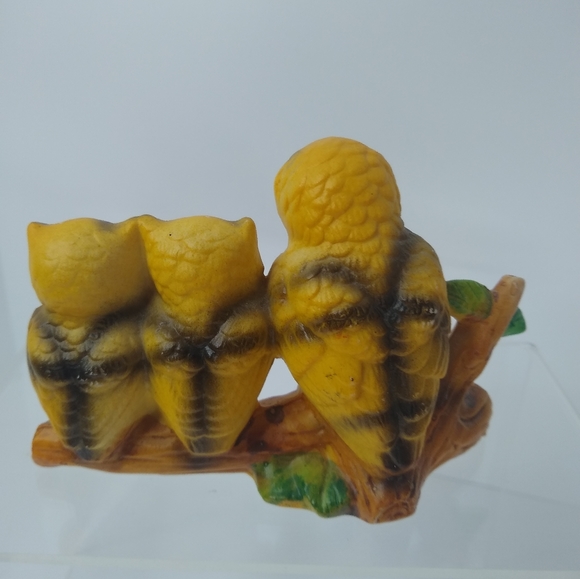 Vintage Ceramic Owl Trio Mother and Babies Perched on Branch. 2.5 inches and 5.5 - Picture 3 of 7